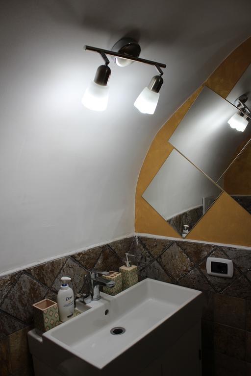La Giada Acomodação com café da manhã Tivoli Exterior foto