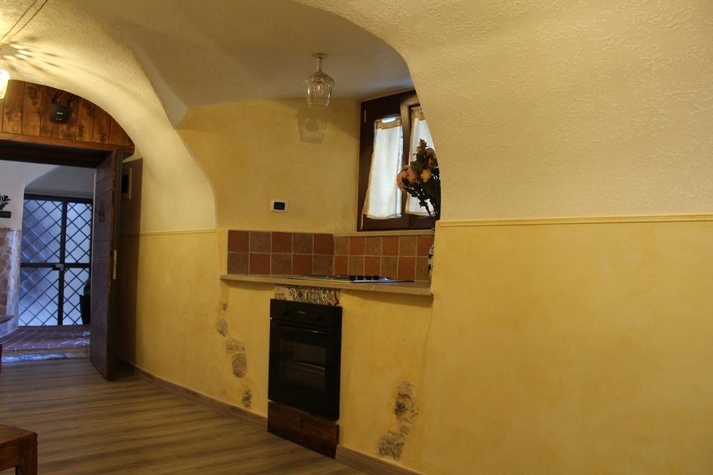 La Giada Acomodação com café da manhã Tivoli Exterior foto