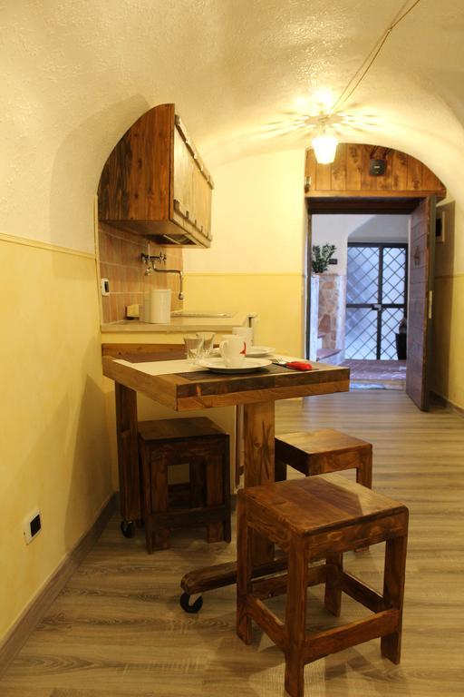 La Giada Acomodação com café da manhã Tivoli Exterior foto
