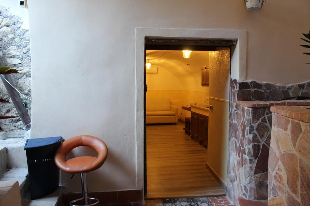La Giada Acomodação com café da manhã Tivoli Exterior foto
